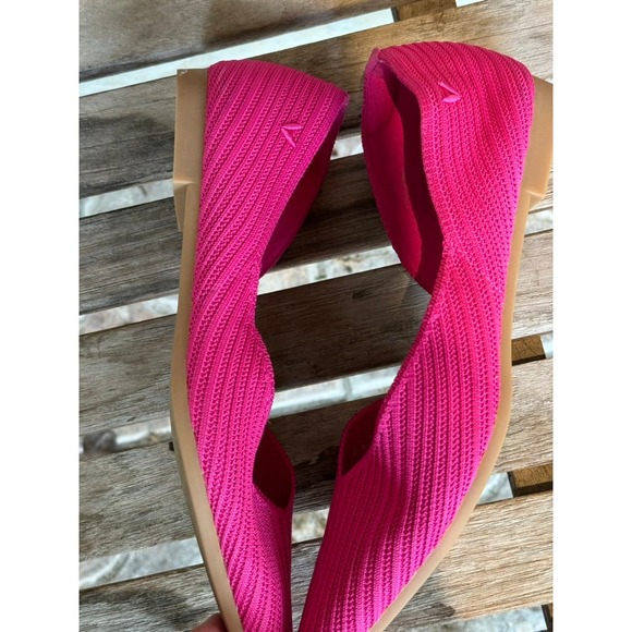 Vivaia Women's Pink Flats - Picture 4 of 8